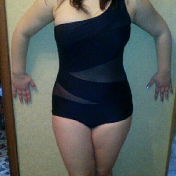Black Mesh Patchwork Sweetheart Neck One Piece Swi - Picture 4 of 4